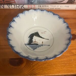 Vintage Japanese porcelain scalloped bowl dish